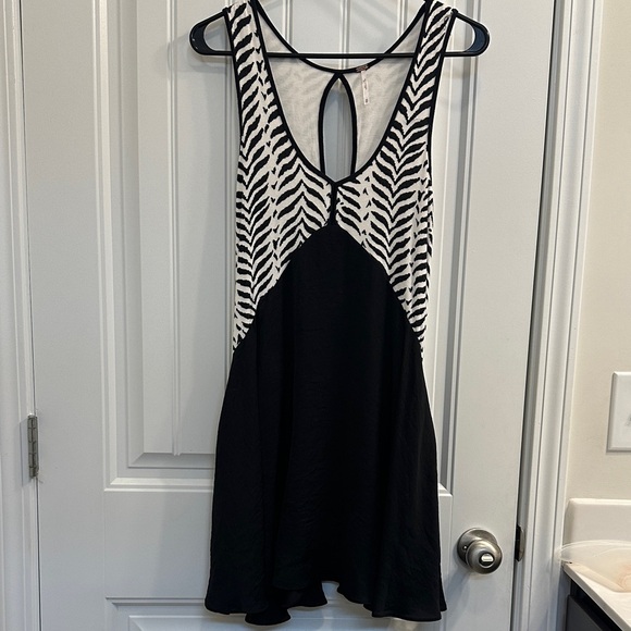FREE PEOPLE Walk in the Park Dress Zebra Stripe - Picture 3 of 10